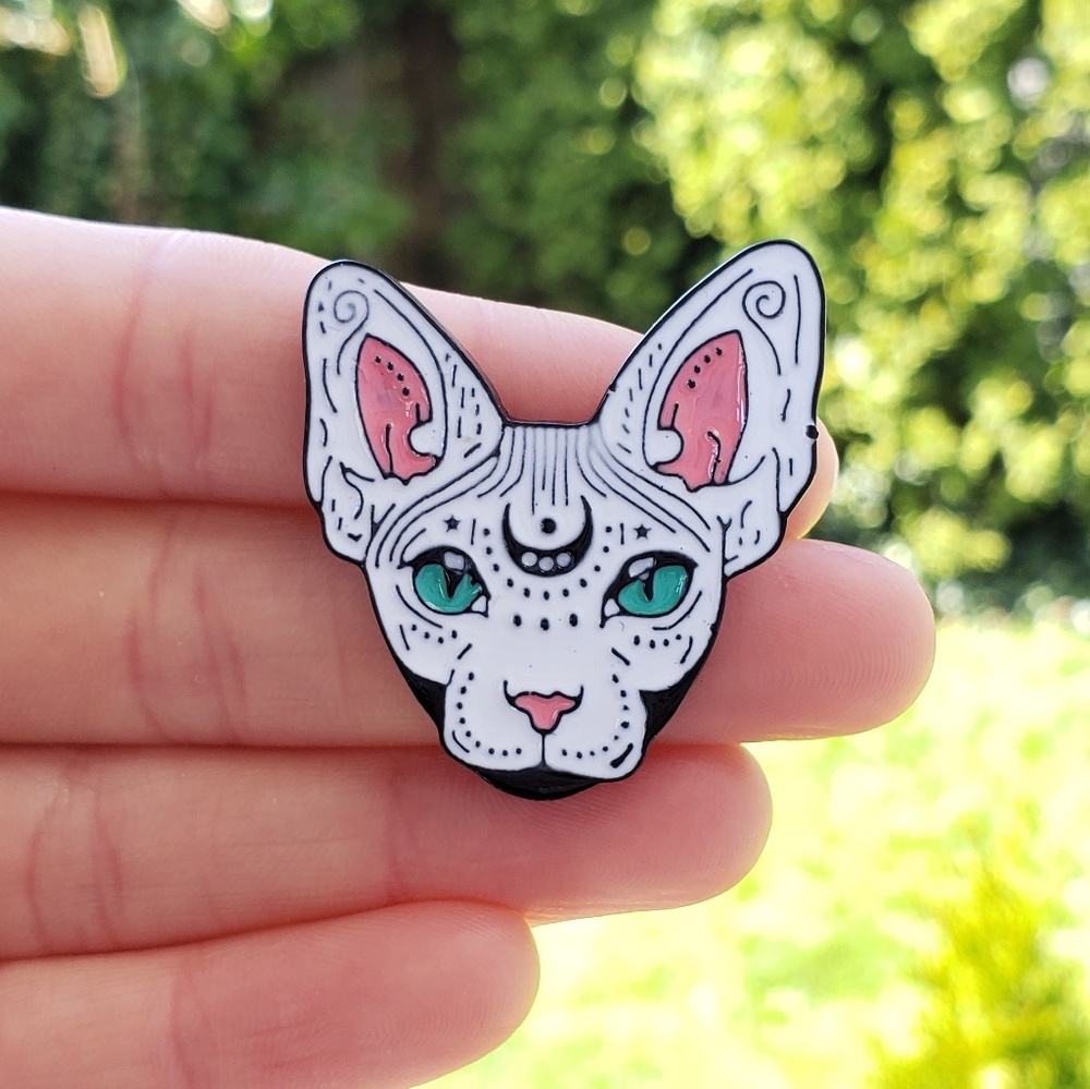 {5/$25} Third eye sphynx cat enamel pin
